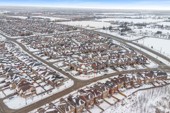 Photo 34 at 22 Apple Valley Way, Bram East, Brampton