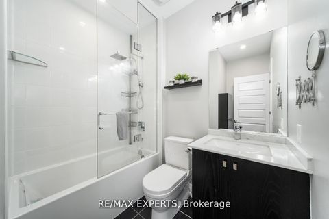 Photo 22 at 40 - 8167 Kipling Avenue, West Woodbridge, Vaughan