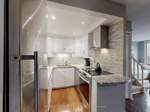 Photo 14 at 12 - 1252 King Street W, South Parkdale, Toronto