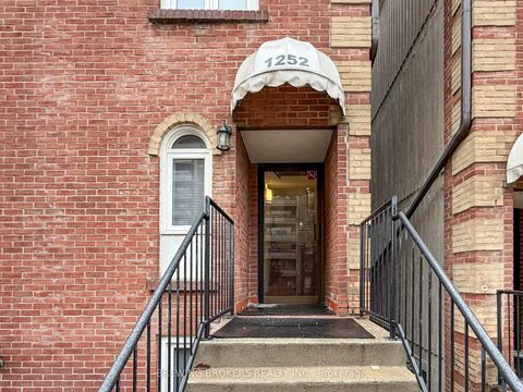 Photo 40 at 12 - 1252 King Street W, South Parkdale, Toronto