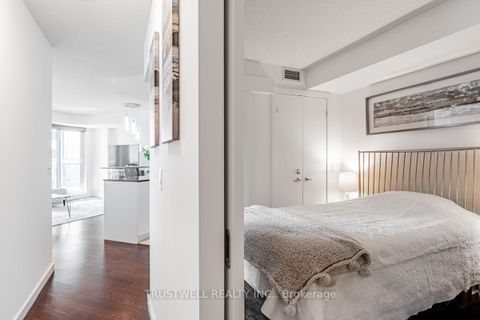 Photo 9 at 511 - 208 Queens Quay W, Waterfront Communities C1, Toronto