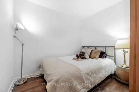 Photo 13 at 511 - 208 Queens Quay W, Waterfront Communities C1, Toronto