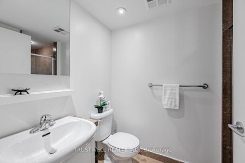 Photo 14 at 511 - 208 Queens Quay W, Waterfront Communities C1, Toronto