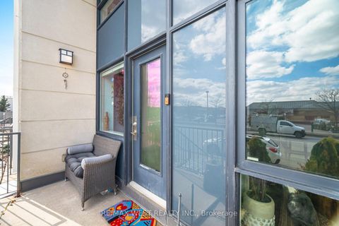 Photo 2 at 110 - 12 Woodstream Boulevard, Vaughan Grove, Vaughan