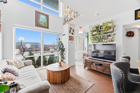 Photo 7 at 110 - 12 Woodstream Boulevard, Vaughan Grove, Vaughan