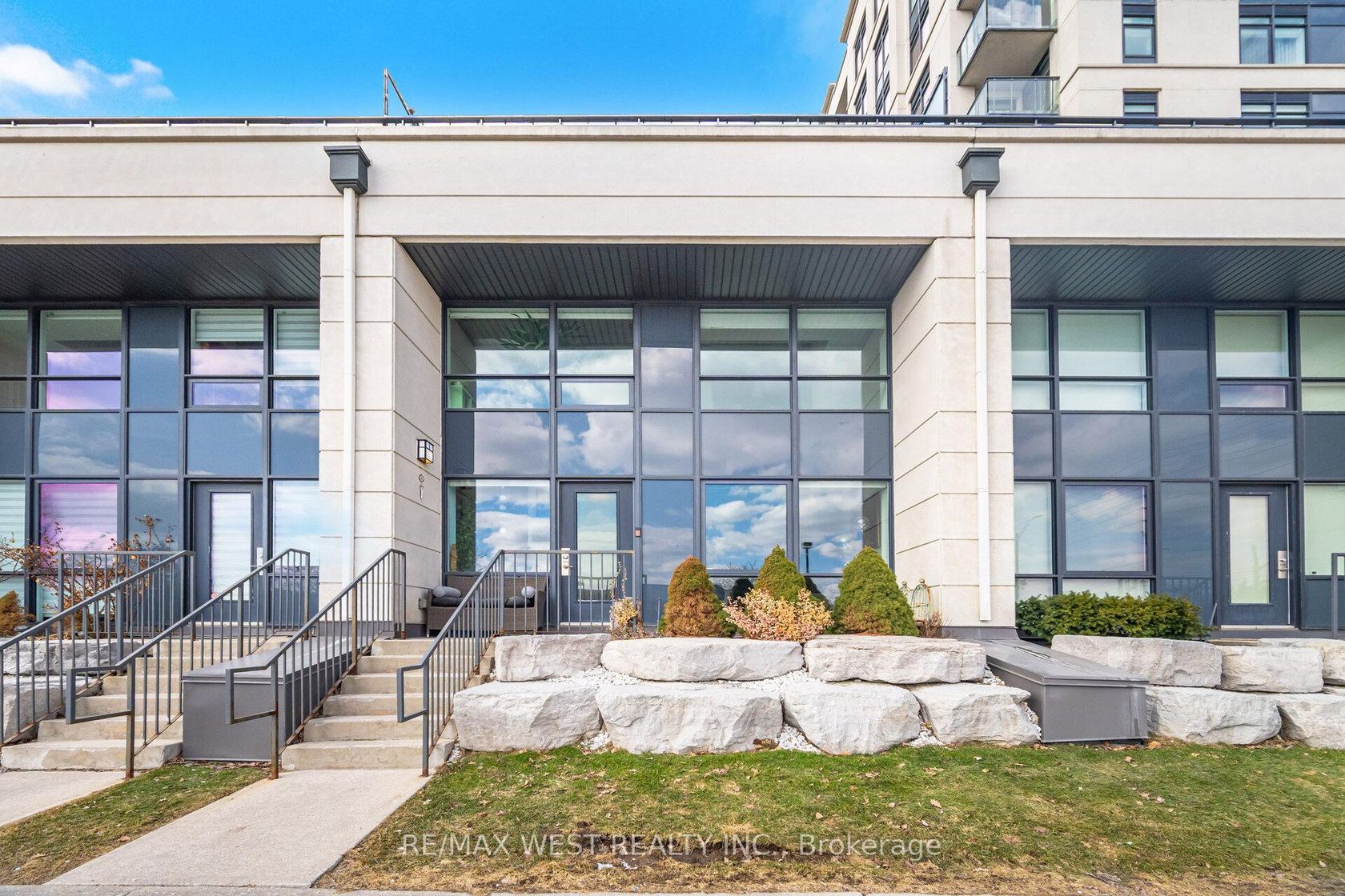 110 - 12 Woodstream Boulevard, Vaughan Grove, Vaughan 