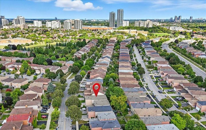 Photo 36 at 137 Chelwood Drive, Brownridge, Vaughan