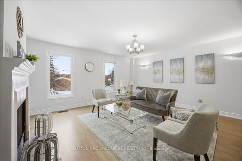 Photo 14 at 137 Chelwood Drive, Brownridge, Vaughan