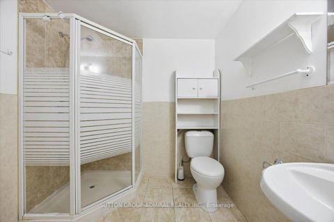 Photo 29 at 137 Chelwood Drive, Brownridge, Vaughan