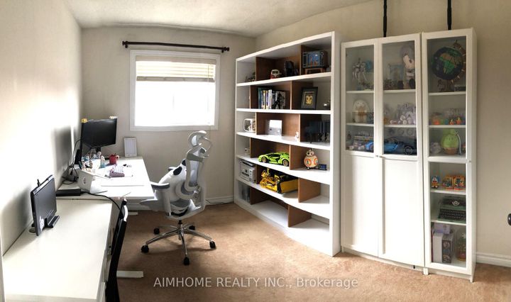 Photo 19 at 4889 James Austin Drive, Hurontario, Mississauga