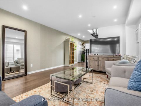 Photo 6 at 35 Arundel Drive, Vellore Village, Vaughan