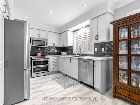 Photo 16 at 35 Arundel Drive, Vellore Village, Vaughan