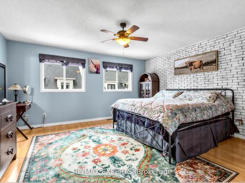 Photo 19 at 35 Arundel Drive, Vellore Village, Vaughan