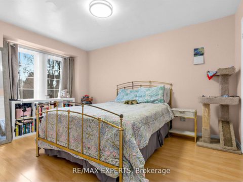 Photo 23 at 35 Arundel Drive, Vellore Village, Vaughan