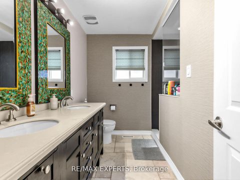 Photo 25 at 35 Arundel Drive, Vellore Village, Vaughan