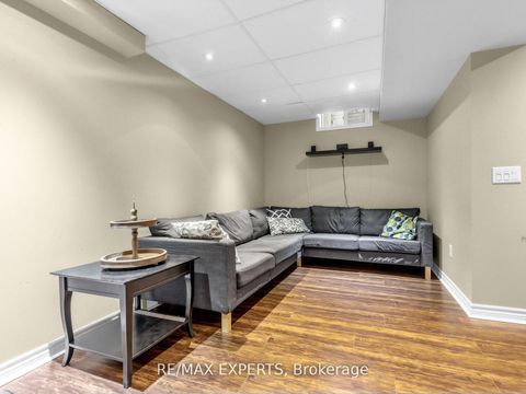 Photo 28 at 35 Arundel Drive, Vellore Village, Vaughan