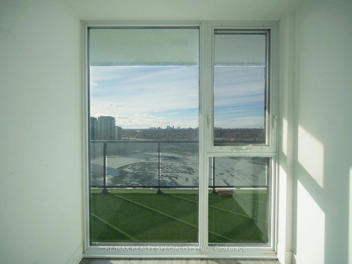 Photo 16 at 2009 - 70 Annie Craig Drive, Mimico, Toronto