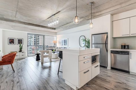 Photo 2 at 703 - 55 Stewart Street, Waterfront Communities C1, Toronto