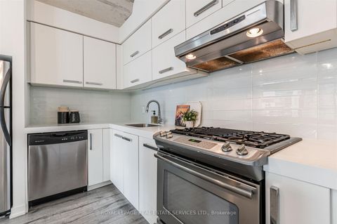 Photo 6 at 703 - 55 Stewart Street, Waterfront Communities C1, Toronto