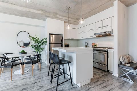 Photo 9 at 703 - 55 Stewart Street, Waterfront Communities C1, Toronto