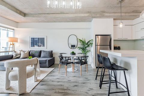 Photo 11 at 703 - 55 Stewart Street, Waterfront Communities C1, Toronto