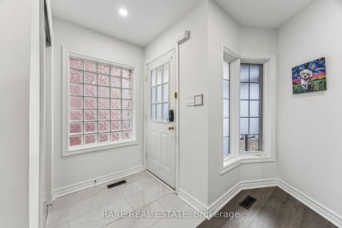 Photo 2 at 276 Milliken Meadows Drive, Milliken Mills West, Markham