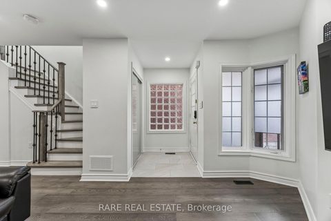 Photo 3 at 276 Milliken Meadows Drive, Milliken Mills West, Markham