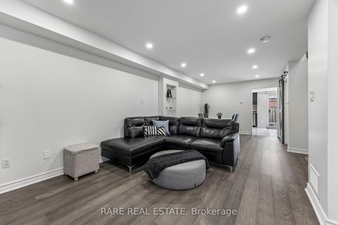 Photo 4 at 276 Milliken Meadows Drive, Milliken Mills West, Markham