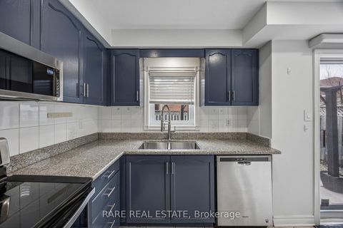 Photo 13 at 276 Milliken Meadows Drive, Milliken Mills West, Markham