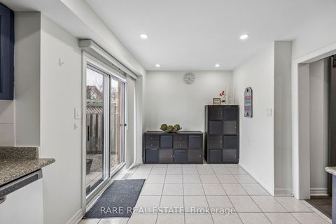 Photo 17 at 276 Milliken Meadows Drive, Milliken Mills West, Markham