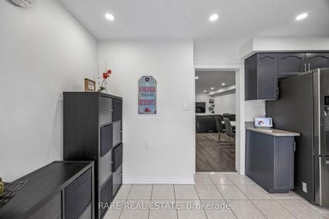 Photo 19 at 276 Milliken Meadows Drive, Milliken Mills West, Markham