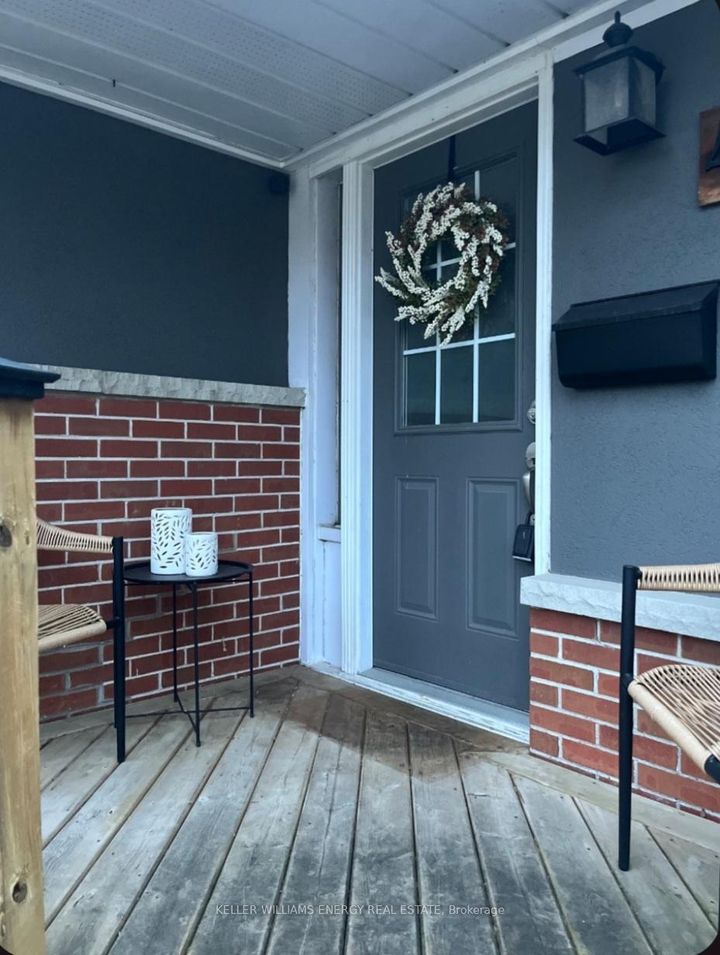 Photo 2 at 487 Cunningham Avenue, McLaughlin, Oshawa