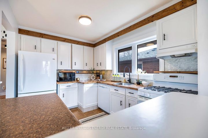 Photo 14 at 487 Cunningham Avenue, McLaughlin, Oshawa