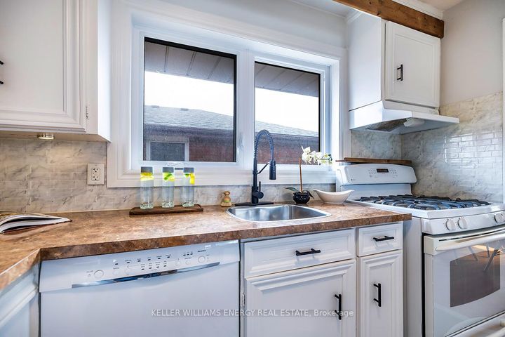 Photo 16 at 487 Cunningham Avenue, McLaughlin, Oshawa