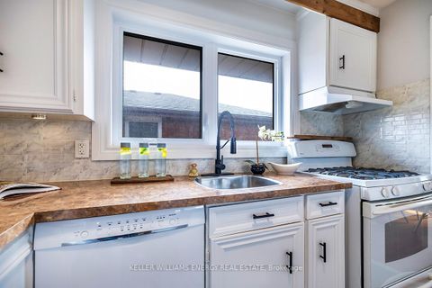 Photo 16 at 487 Cunningham Avenue, McLaughlin, Oshawa