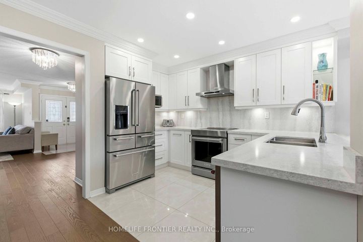 Photo 11 at 198 Pleasant Ridge Avenue, Patterson, Vaughan