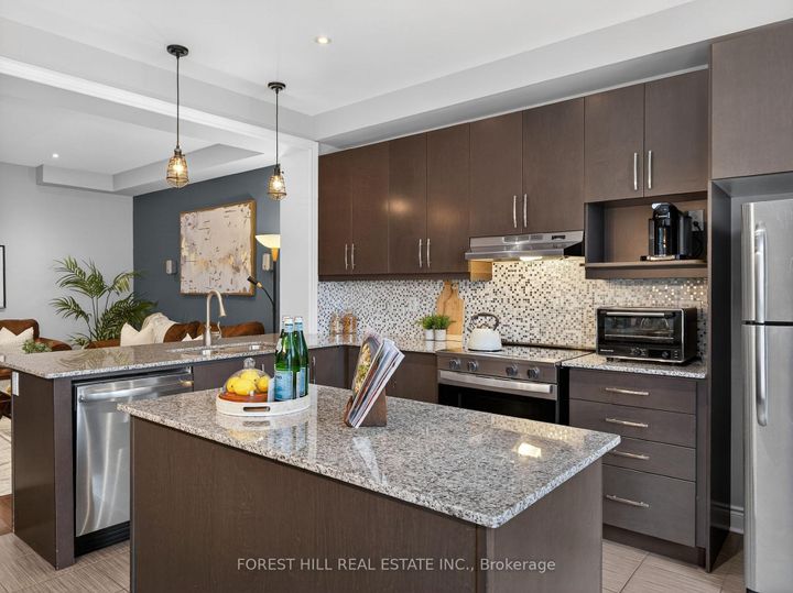 Photo 10 at 78 Bristlewood Crescent, Patterson, Vaughan