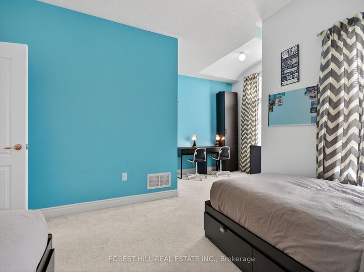 Photo 16 at 78 Bristlewood Crescent, Patterson, Vaughan