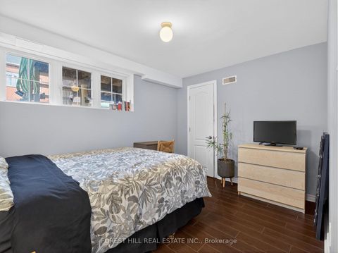 Photo 24 at 78 Bristlewood Crescent, Patterson, Vaughan