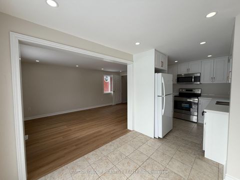 Photo 8 at 15 Timothy Lane, Holly, Barrie