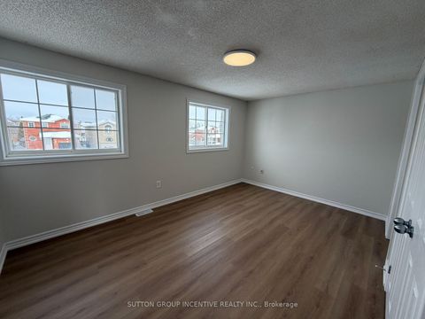 Photo 13 at 15 Timothy Lane, Holly, Barrie