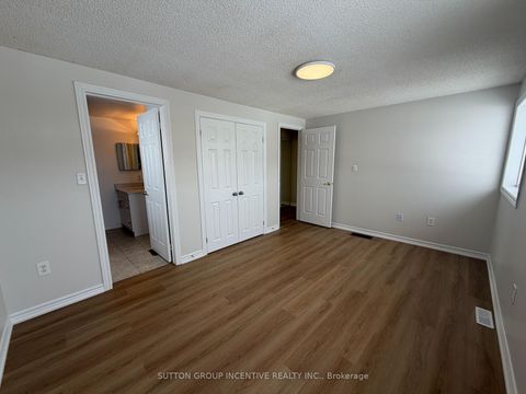 Photo 14 at 15 Timothy Lane, Holly, Barrie