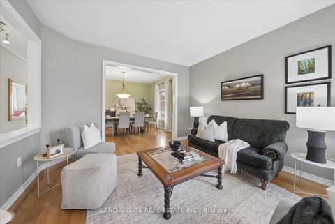 Photo 8 at 1329 Coldstream Drive, Taunton, Oshawa