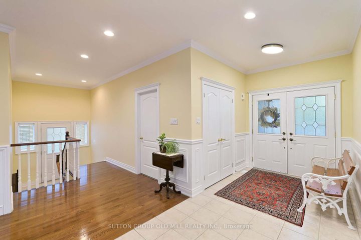 Photo 3 at 128 Carmela Avenue, Oak Ridges, Richmond Hill