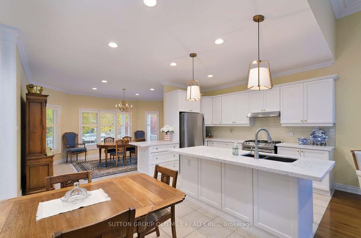 Photo 6 at 128 Carmela Avenue, Oak Ridges, Richmond Hill