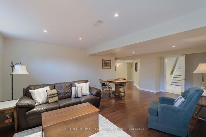 Photo 21 at 128 Carmela Avenue, Oak Ridges, Richmond Hill