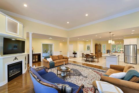 Photo 5 at 128 Carmela Avenue, Oak Ridges, Richmond Hill