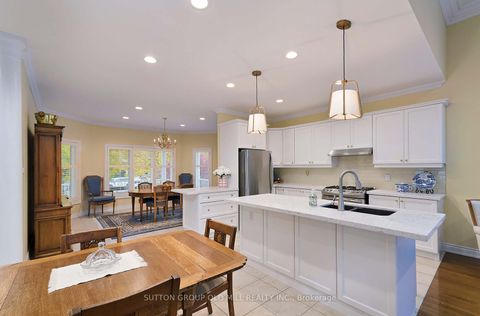 Photo 6 at 128 Carmela Avenue, Oak Ridges, Richmond Hill