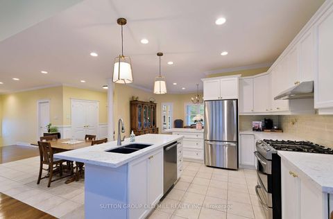 Photo 7 at 128 Carmela Avenue, Oak Ridges, Richmond Hill