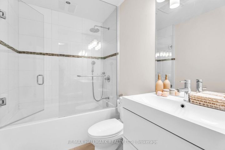 Photo 30 at 51 Verdi Road, Oak Ridges, Richmond Hill